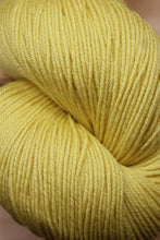 Load image into Gallery viewer, Kokadjo Superwash Wool and Silk
