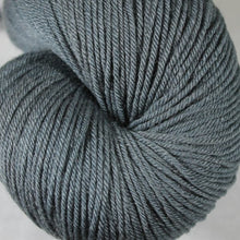 Load image into Gallery viewer, Kokadjo Superwash Wool and Silk