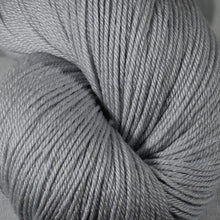 Load image into Gallery viewer, Kokadjo Superwash Wool and Silk